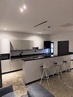 Blu Pearl Hotel & Residence