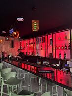 Blu Pearl Hotel & Residence