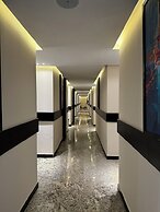 Blu Pearl Hotel & Residence
