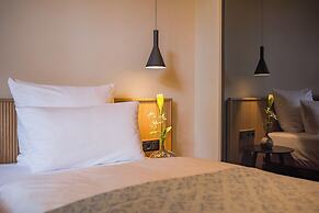 Gutshotel Menterschwaige – Heritage Boutique Hotel with Timeless Elega