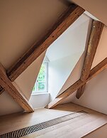 Gutshotel Menterschwaige – Heritage Boutique Hotel with Timeless Elega