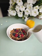 Oceanview Penthouse Suite & Beach Access