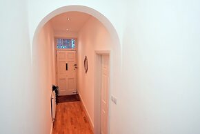 Derby 2 Bed House - University & City