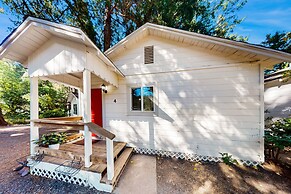 Rouge Cobb Mountain Cabins