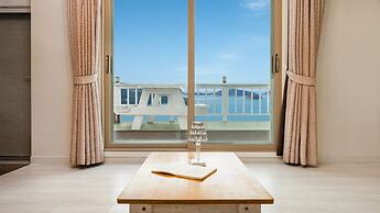 Yeosu Grace Family Pension