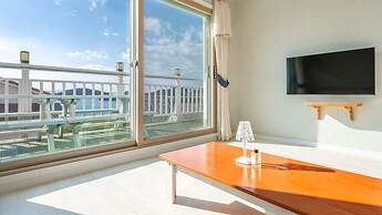 Yeosu Grace Family Pension