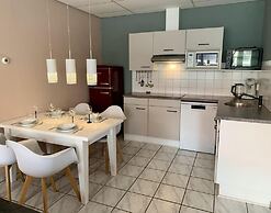 Ground-floor Apartment in Petten in Centre