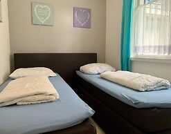 Ground-floor Apartment in Petten in Centre