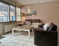 Ground-floor Apartment in Petten in Centre