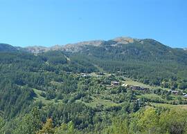 Apartment in Allos With Ski Slope Access