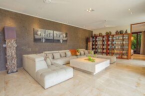 OMEKAI Cemagi by Nakula