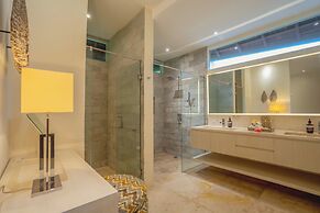 OMEKAI Cemagi by Nakula