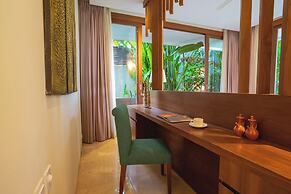 OMEKAI Cemagi by Nakula