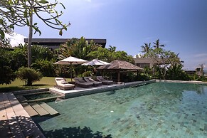 OMEKAI Cemagi by Nakula