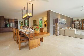 OMEKAI Cemagi by Nakula