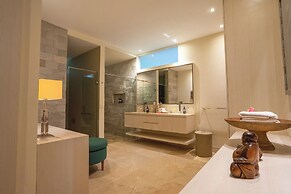 OMEKAI Cemagi by Nakula