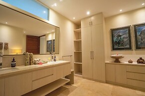 OMEKAI Cemagi by Nakula