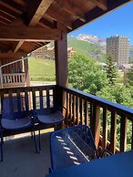 Alpine Apartment With Balcony