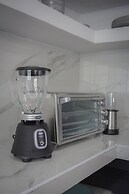 Modern Flat with 2 Bedrooms Near sea