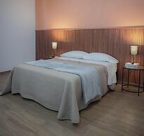 Modern Flat with 2 Bedrooms Near sea