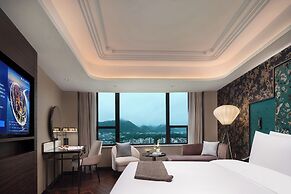Jinjiang Metropolo Hotel Guilin Elephant Trunk Hill Two Rivers and Fou