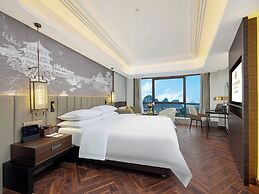 Jinjiang Metropolo Hotel Guilin Elephant Trunk Hill Two Rivers and Fou