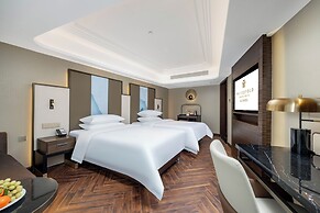 Jinjiang Metropolo Hotel Guilin Elephant Trunk Hill Two Rivers and Fou