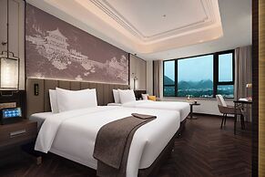 Jinjiang Metropolo Hotel Guilin Elephant Trunk Hill Two Rivers and Fou
