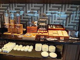 Jinjiang Metropolo Hotel Guilin Elephant Trunk Hill Two Rivers and Fou