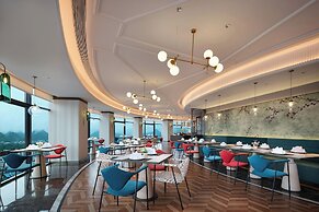 Jinjiang Metropolo Hotel Guilin Elephant Trunk Hill Two Rivers and Fou