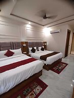 Hotel Majestic Heights