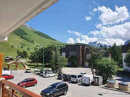 Alpine Apartment for 8 Guests