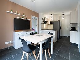 Spacious Villa Near Valras Beach