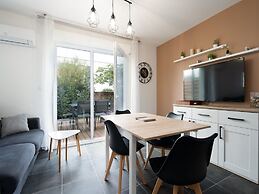 Spacious Villa Near Valras Beach