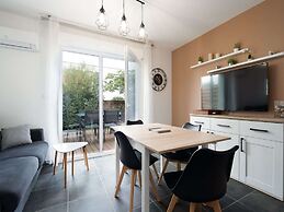 Spacious Villa Near Valras Beach