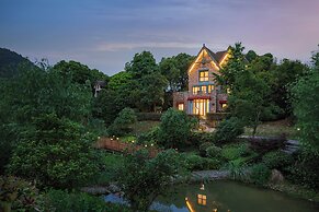Anji Longwangxi Golf Resort Villa
