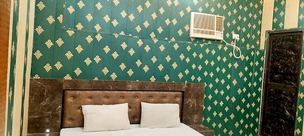 Hotel Balaji Palace Ayodhya