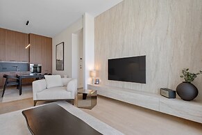 Voya Residence Zenit Royal - Luxury Apart Hotel with Rooftop Views & C