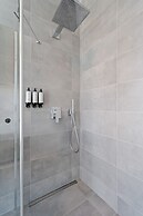 Voya Residence Zenit Royal - Luxury Apart Hotel with Rooftop Views & C