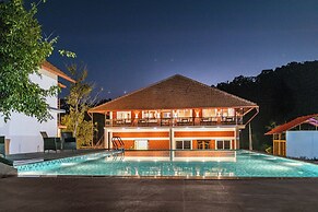 Sterling Brookstone Coorg