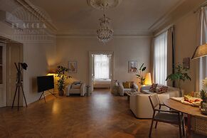 Fragola Apartments Le Jardin