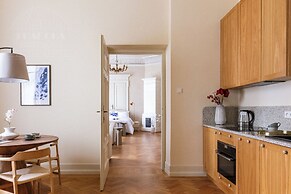 Fragola Apartments Le Jardin