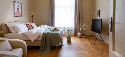 Fragola Apartments Le Jardin