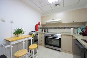 Gorgeous 2B with a beautiful garden