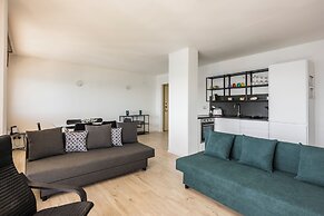 Finestra Su Cala Rossa Wonderful Italy