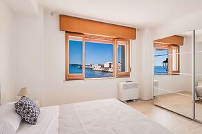 Finestra Su Cala Rossa Wonderful Italy