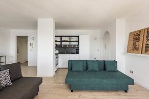 Finestra Su Cala Rossa Wonderful Italy