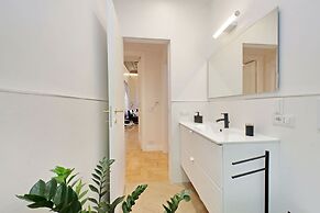 Rare Large and Elegant Rome Apartment in Prati Neighborhood Perfect fo