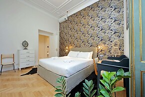 Rare Large and Elegant Rome Apartment in Prati Neighborhood Perfect fo