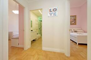 Rare Large and Elegant Rome Apartment in Prati Neighborhood Perfect fo